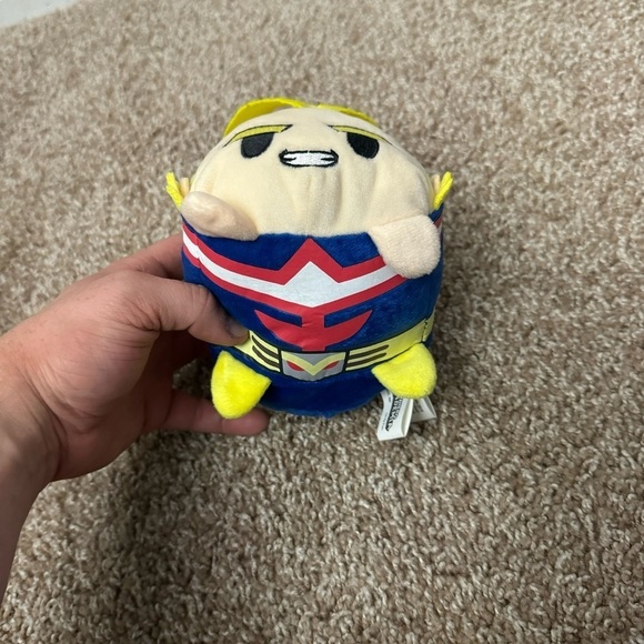 My Hero Academia Small All Might Squish Plush - Picture 4 of 6
